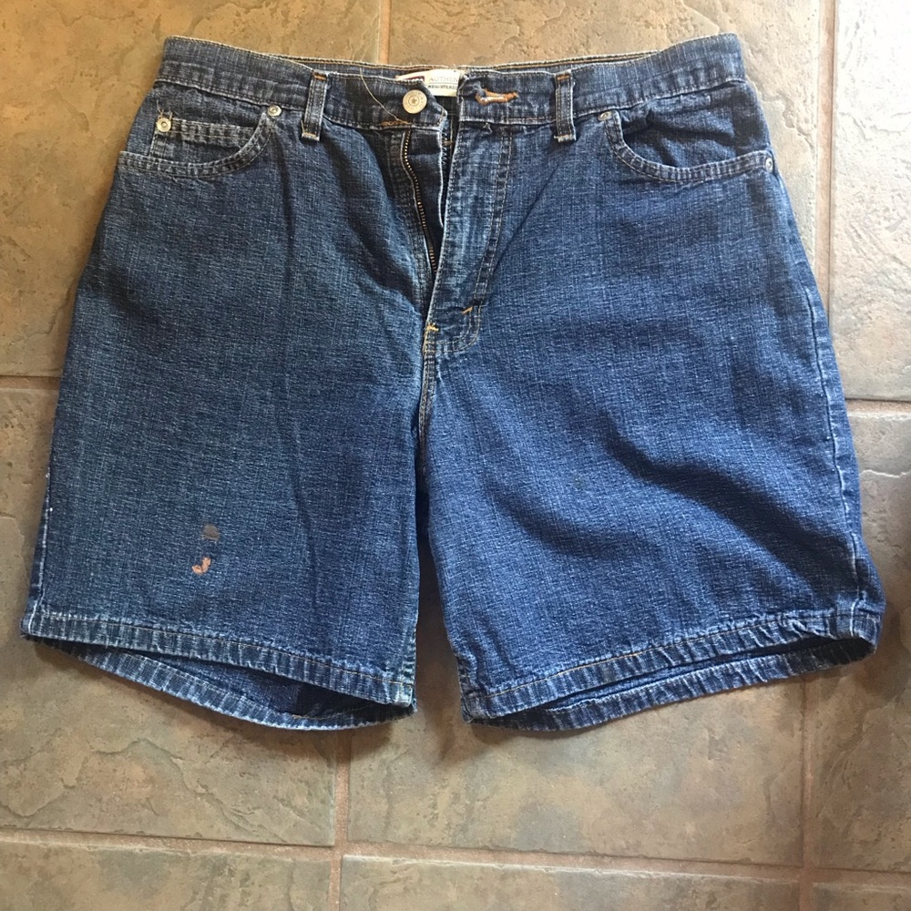 Faded Glory Shorts. Smoke free home.